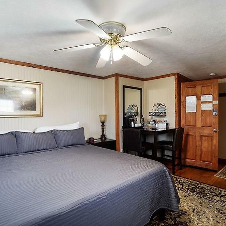 Hocking Hills Inn Logan Buitenkant foto