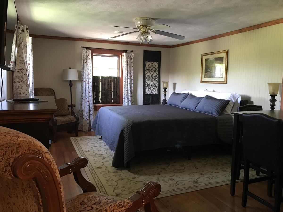 Hocking Hills Inn Logan Buitenkant foto
